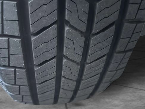 Used 2019 Toyota Highlander LE image 45