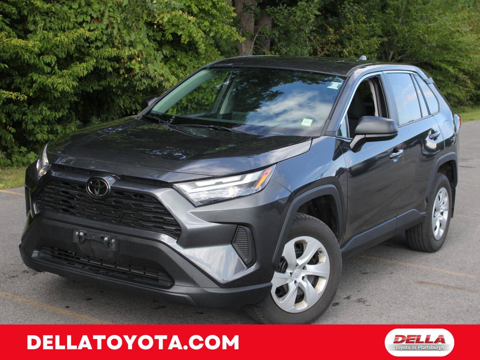 Used 2023 Toyota RAV4 LE AWD/4WD image 1