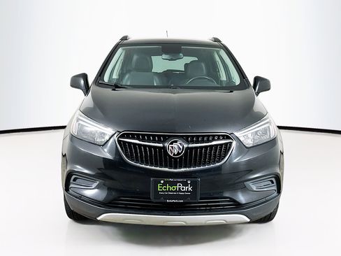 Used 2020 Buick Encore Preferred image 2