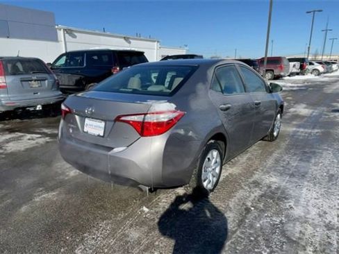 Used 2016 Toyota Corolla LE image 9