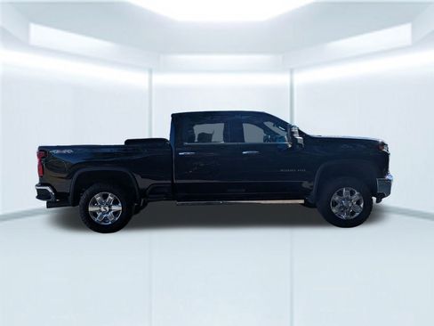 Used 2023 Chevrolet Silverado 2500 LTZ w/ LTZ Premium Package image 7