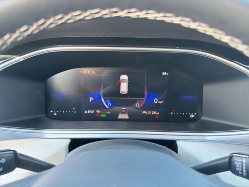 New 2026 Volkswagen Taos SE AWD/4WD image 20