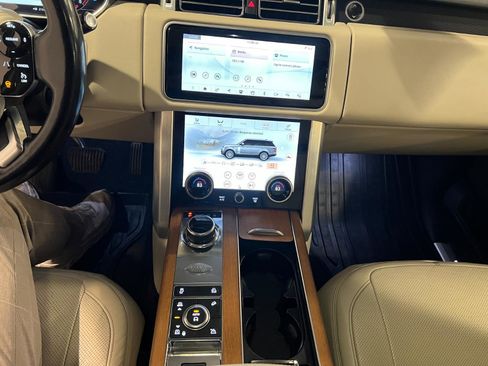 Used 2019 Land Rover Range Rover Supercharged AWD/4WD image 16