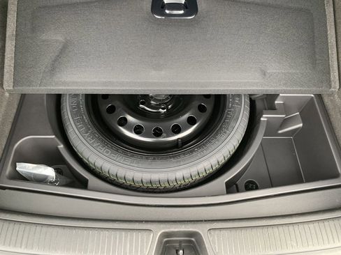 Certified 2025 Buick Envision Sport Touring image 23