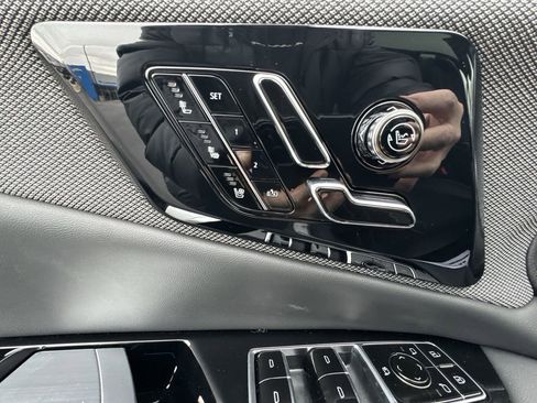 New 2026 Cadillac Optiq Luxury 2 image 12