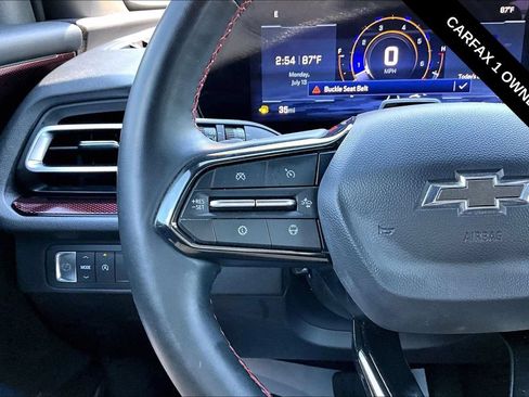 Used 2025 Chevrolet Traverse RS w/ LPO, Floor Liner Package FWD image 13