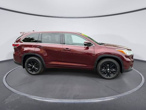 Used 2015 Toyota Highlander Plus AWD/4WD image 5