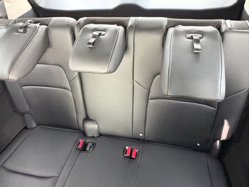 New 2026 Nissan Pathfinder Platinum FWD image 23