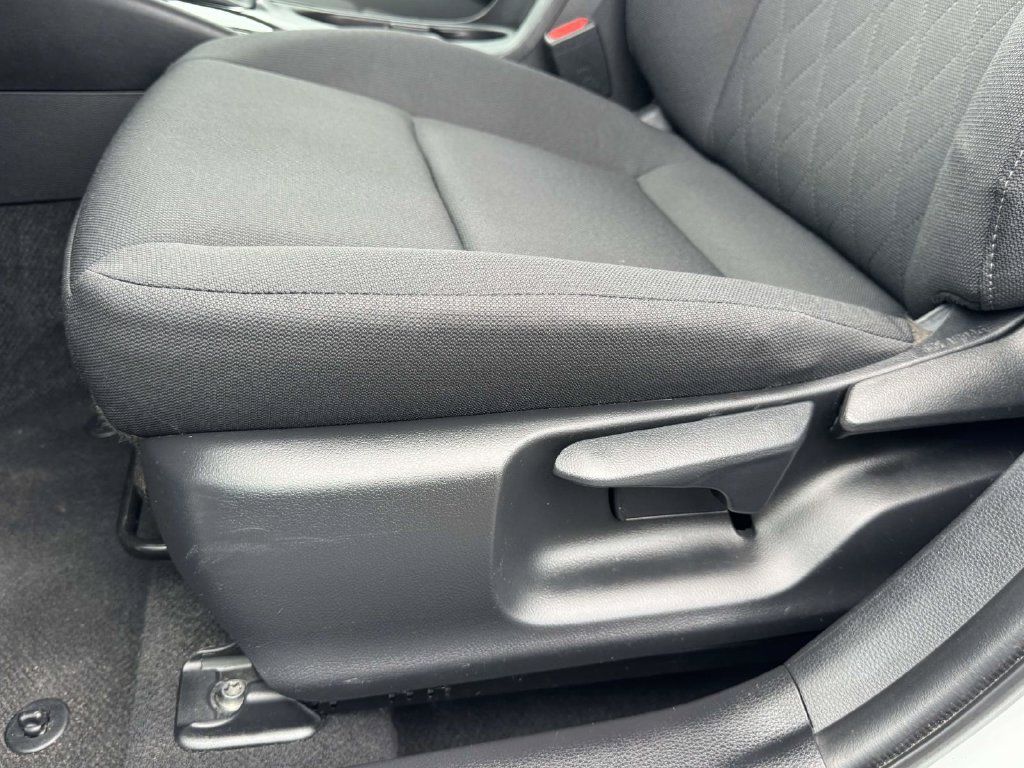 Used 2025 Toyota Corolla LE FWD image 19