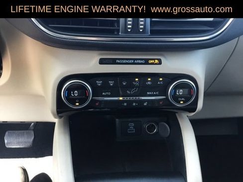 Used 2021 Ford Escape Titanium AWD/4WD image 18