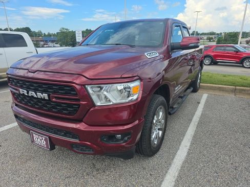 Used 2023 RAM 1500 Big Horn AWD/4WD image 3