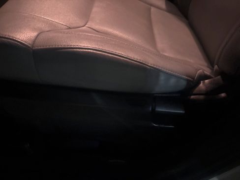 Used 2019 Toyota Tundra SR image 10