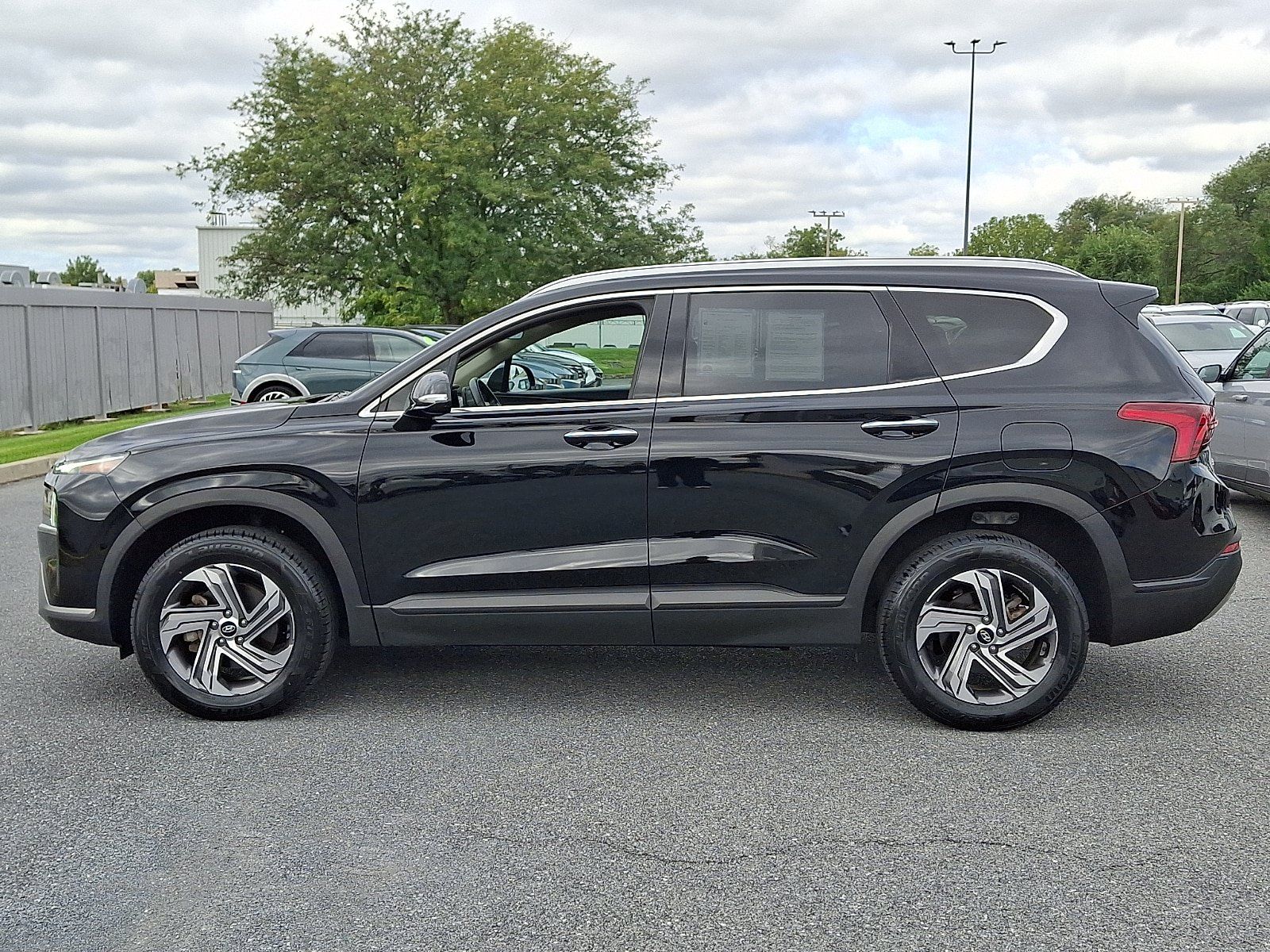 Certified 2023 Hyundai Santa Fe SEL AWD/4WD image 8