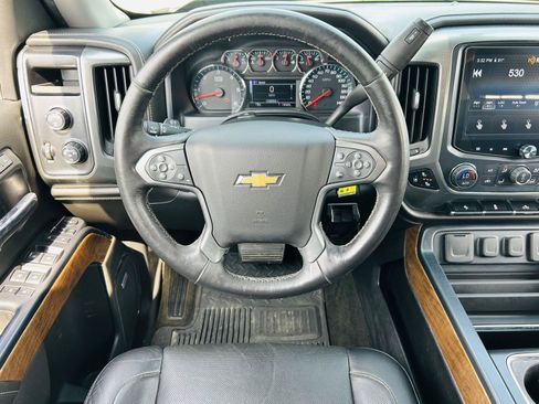 Used 2018 Chevrolet Silverado 1500 LTZ w/ Sport Package AWD/4WD image 13