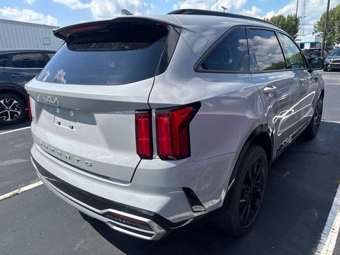 Used 2022 Kia Sorento SX AWD/4WD image 3