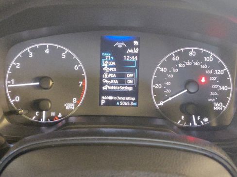 Used 2024 Toyota Corolla LE image 23