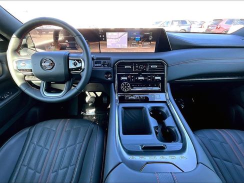 Used 2025 Nissan Armada PRO-4X image 20