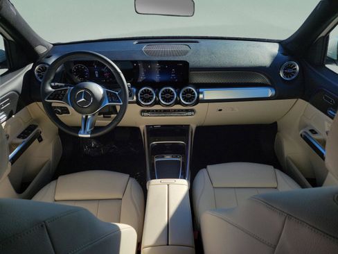 Certified 2025 Mercedes-Benz GLB 250 image 10