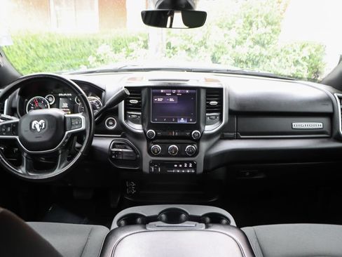 Used 2024 RAM 2500 Big Horn AWD/4WD image 24