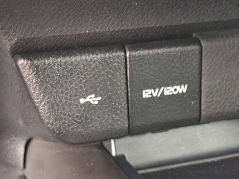 Certified 2022 Toyota Camry LE image 24