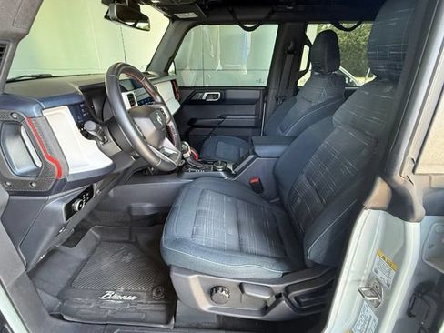 Used 2024 Ford Bronco Heritage Edition AWD/4WD image 11