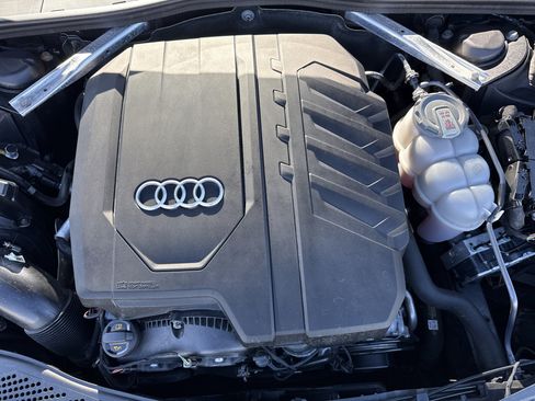 Used 2022 Audi A4 2.0T Premium w/ Convenience Package image 33