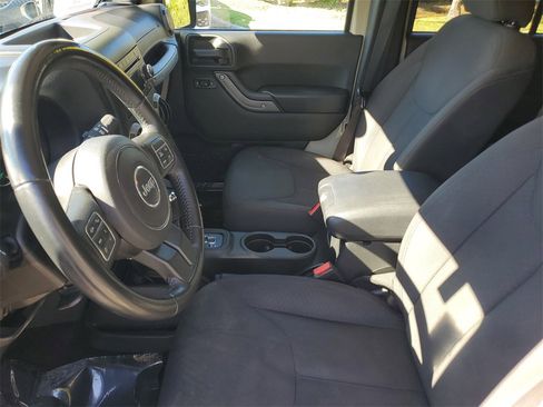 Used 2017 Jeep Wrangler Unlimited Sport w/ Quick Order Package 24S image 19