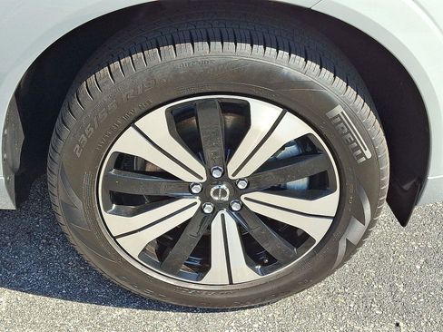 Certified 2025 Volvo XC60 T8 Core w/ Climate Package image 8