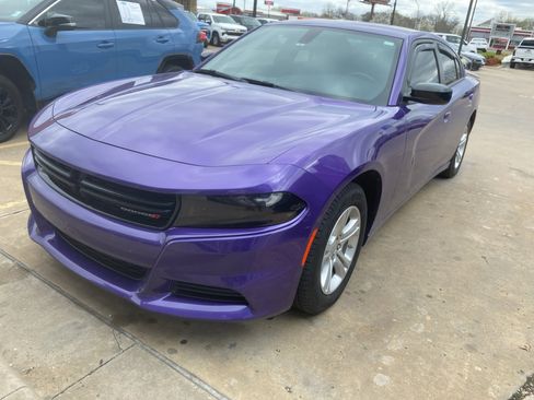 Used 2023 Dodge Charger SXT w/ Cold Weather Package image 4