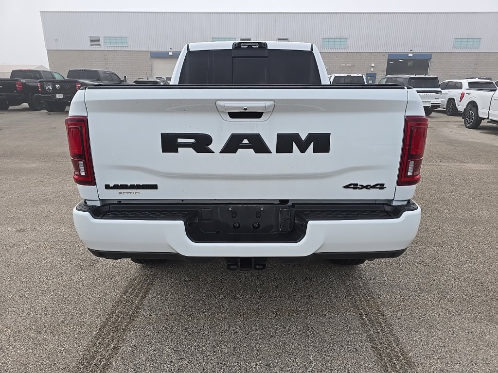 Used 2025 RAM 2500 Laramie AWD/4WD image 5