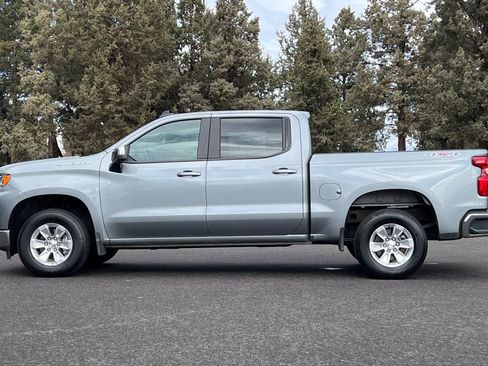 Used 2025 Chevrolet Silverado 1500 LT image 7