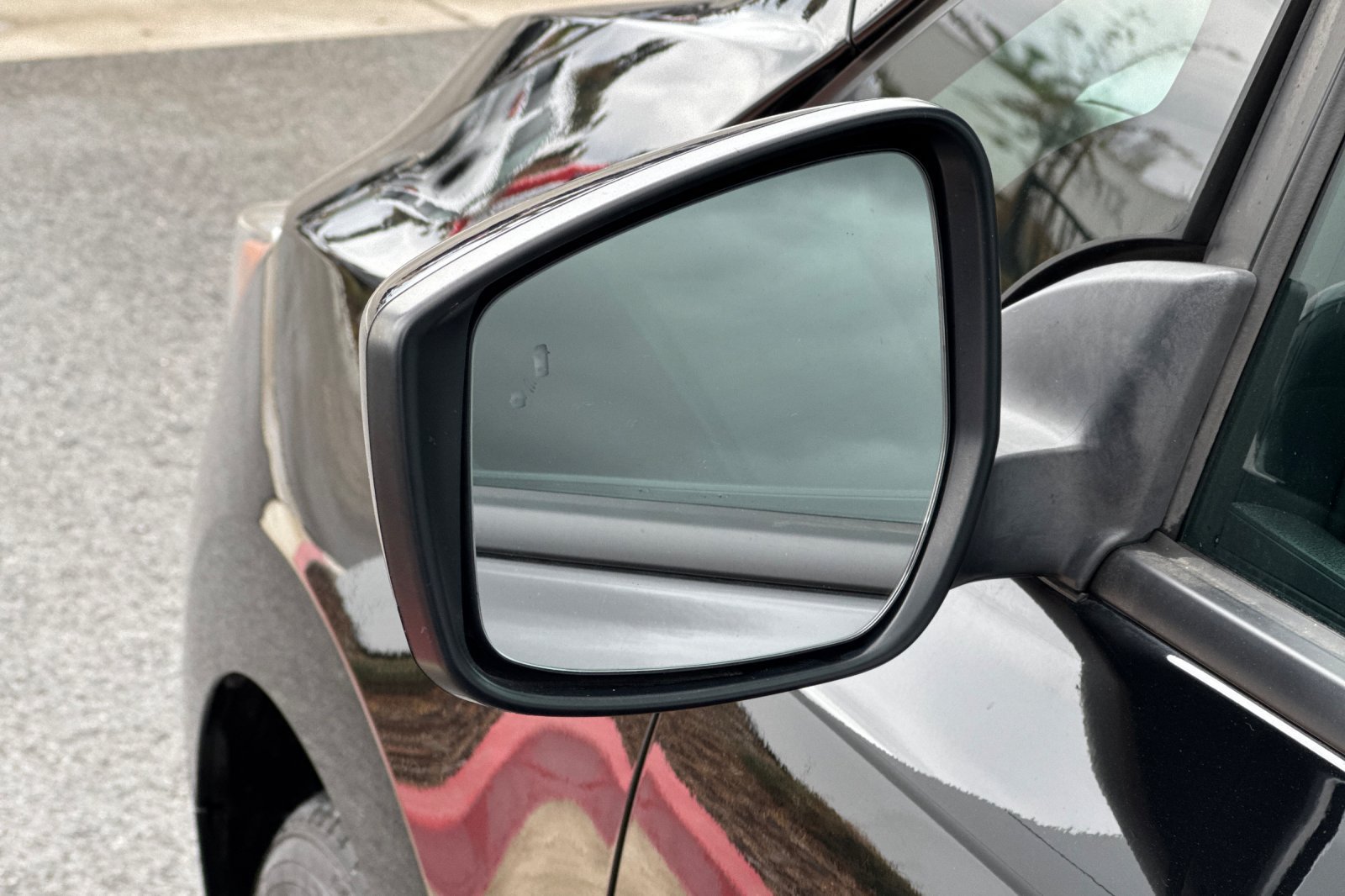 Used 2025 Nissan Leaf S FWD image 55
