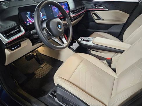 Certified 2025 BMW X1 xDrive28i w/ Technology Package image 9