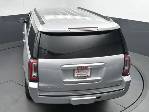 Used 2017 GMC Yukon XL SLT image 36