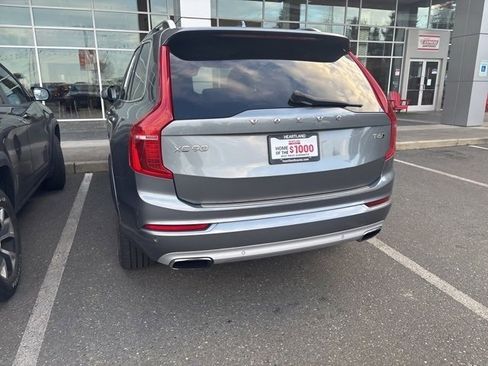 Used 2017 Volvo XC90 T6 Momentum w/ Vision Package image 15
