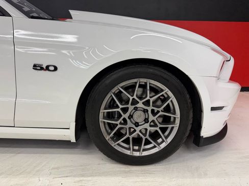 Used 2013 Ford Mustang GT Premium w/ Comfort Pkg image 36