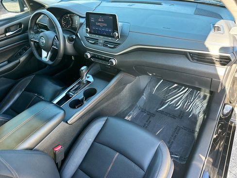 Used 2021 Nissan Altima 2.5 SR image 32