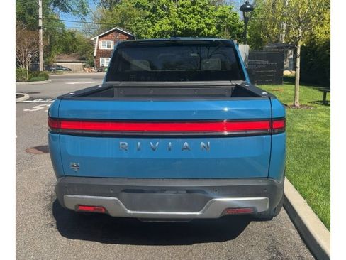 Used 2025 Rivian R1T Adventure AWD/4WD image 4