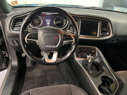 Used 2018 Dodge Challenger GT w/ GT Interior Package AWD/4WD image 8