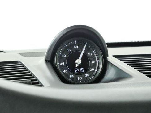 Used 2025 Porsche 911 Carrera RWD image 18