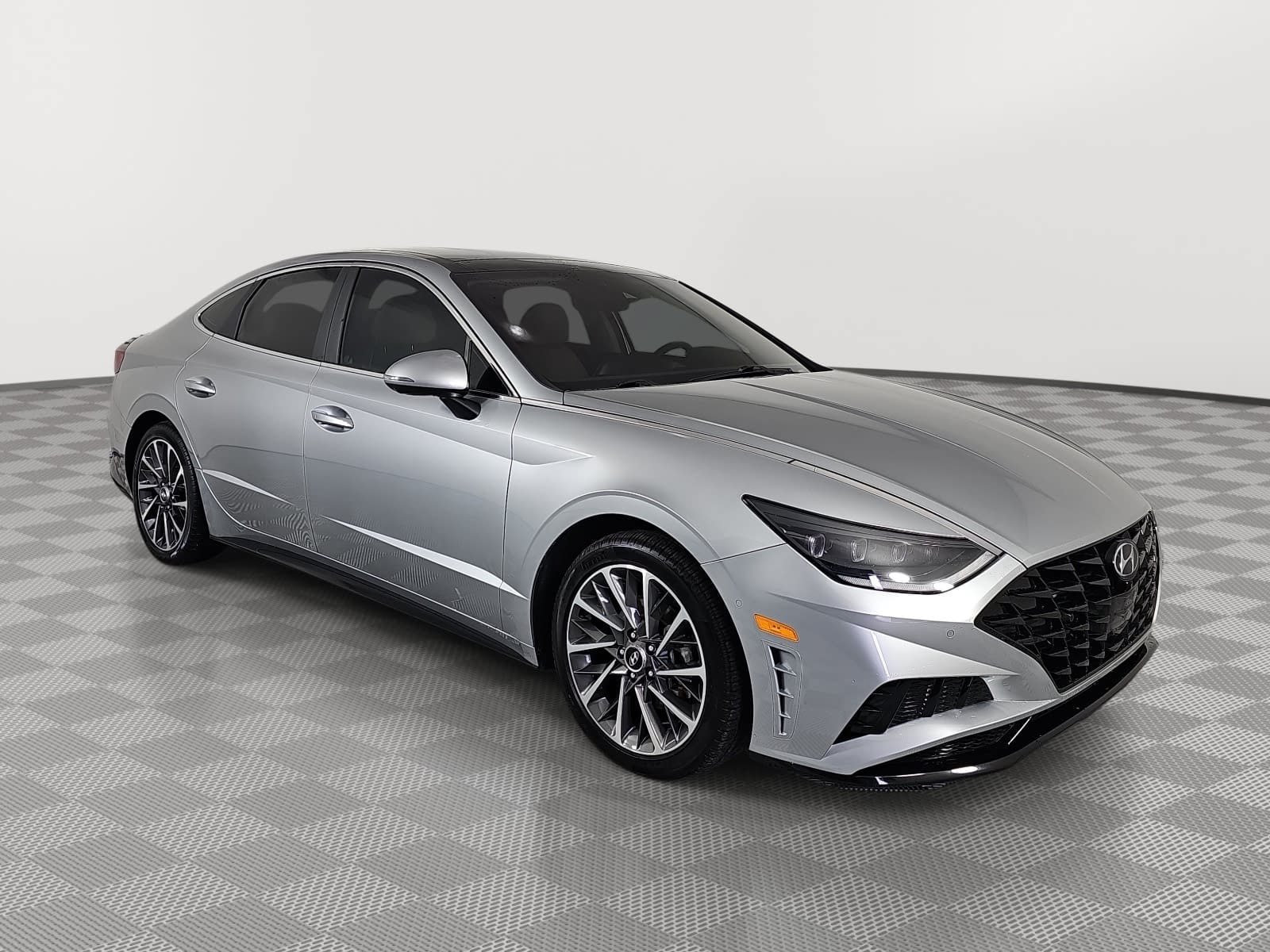 Used 2021 Hyundai Sonata Limited FWD image 2