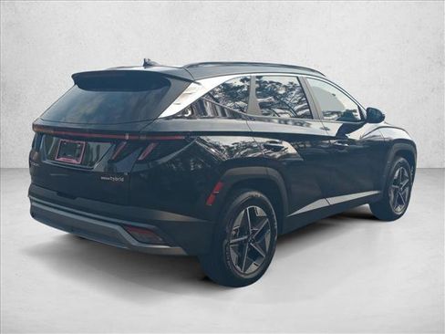 Certified 2025 Hyundai Tucson SEL image 4