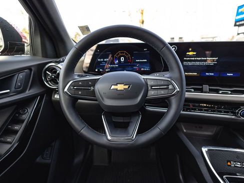 New 2026 Chevrolet Equinox LT w/ Convenience Package II image 25