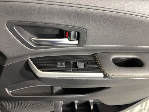 Used 2025 Toyota Sienna XLE Woodland Edition image 11