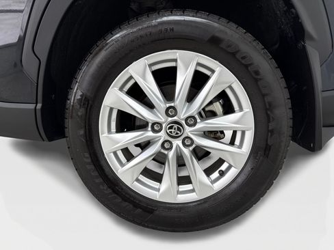 Used 2024 Toyota Corolla Cross LE AWD/4WD image 49