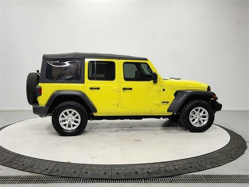 Used 2023 Jeep Wrangler Sport S image 8