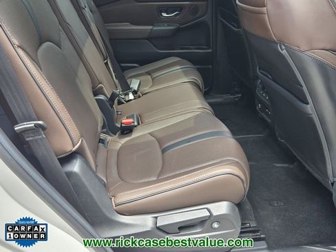 Used 2024 Honda Pilot Elite image 19