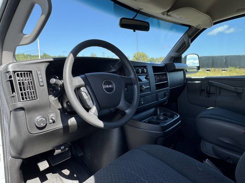 Used 2020 GMC Savana 2500 w/ Driver Convenience Package image 11