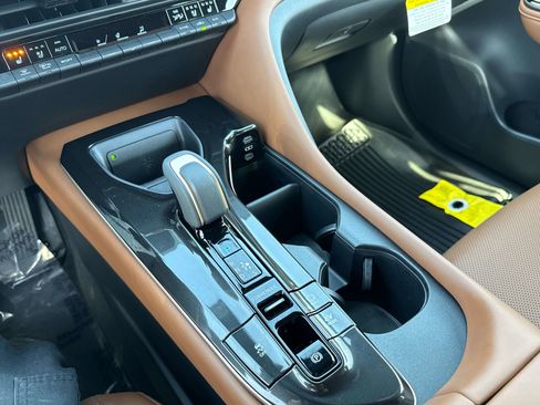 New 2026 Toyota Crown Signia image 16