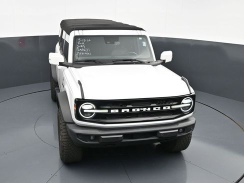 Used 2021 Ford Bronco Outer Banks w/ Sasquatch Package AWD/4WD image 21
